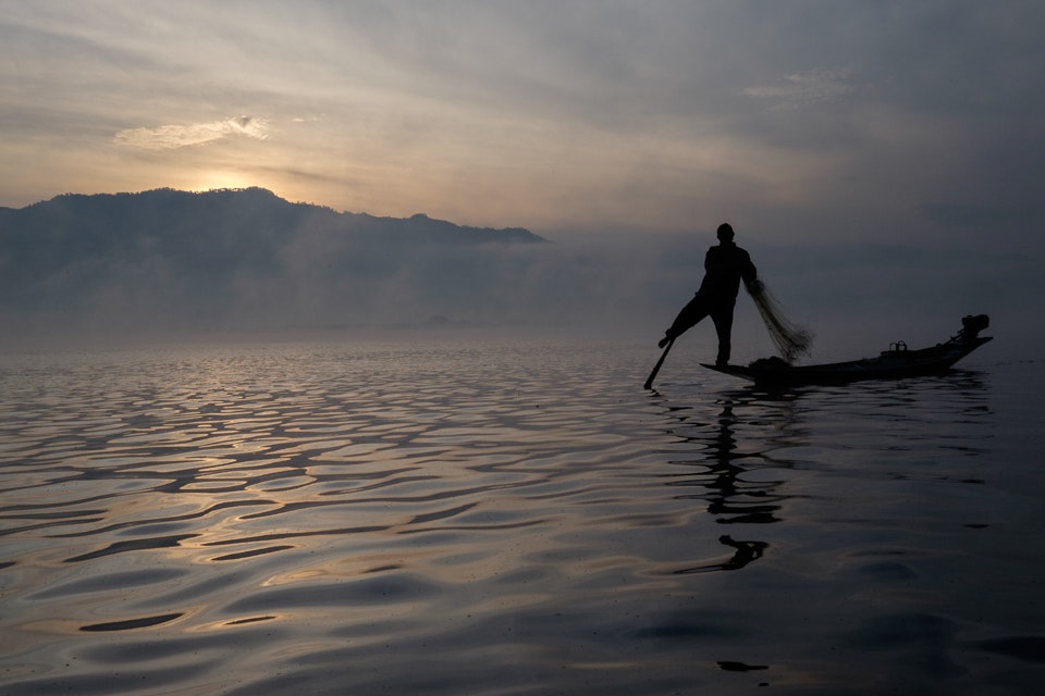 Inle lake at dawn