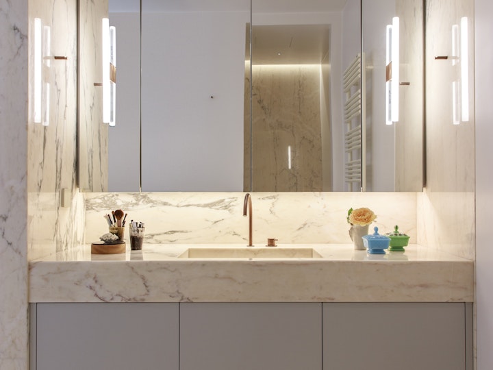 FLOATING GARDENS - PALAIO PSYCHIKO