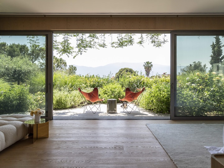 FLOATING GARDENS - PALAIO PSYCHIKO