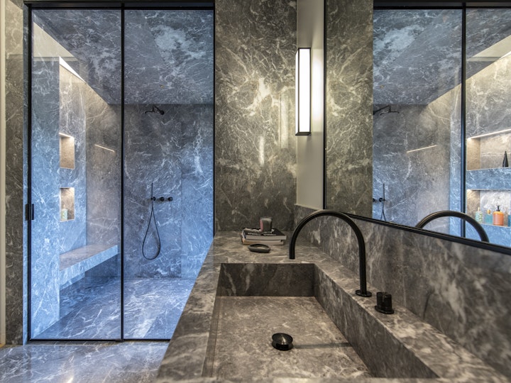 FLOATING GARDENS - PALAIO PSYCHIKO