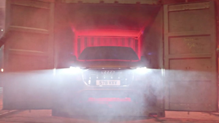 Audi Q8 "Big Entrance"