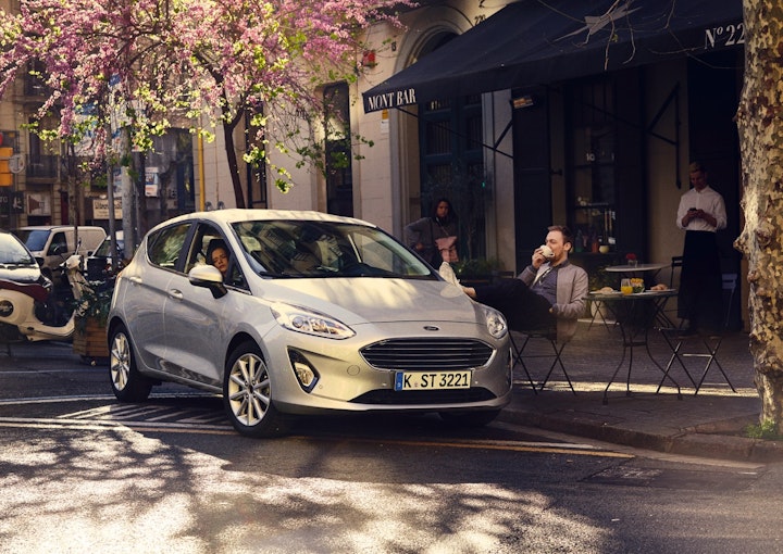 05_Ford_Fiesta_Kampagne_Mont_Bar_BCN_Layout_v04-3_Crop -