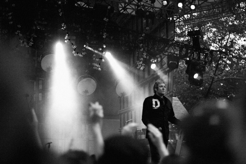 Simon makes his entrance -