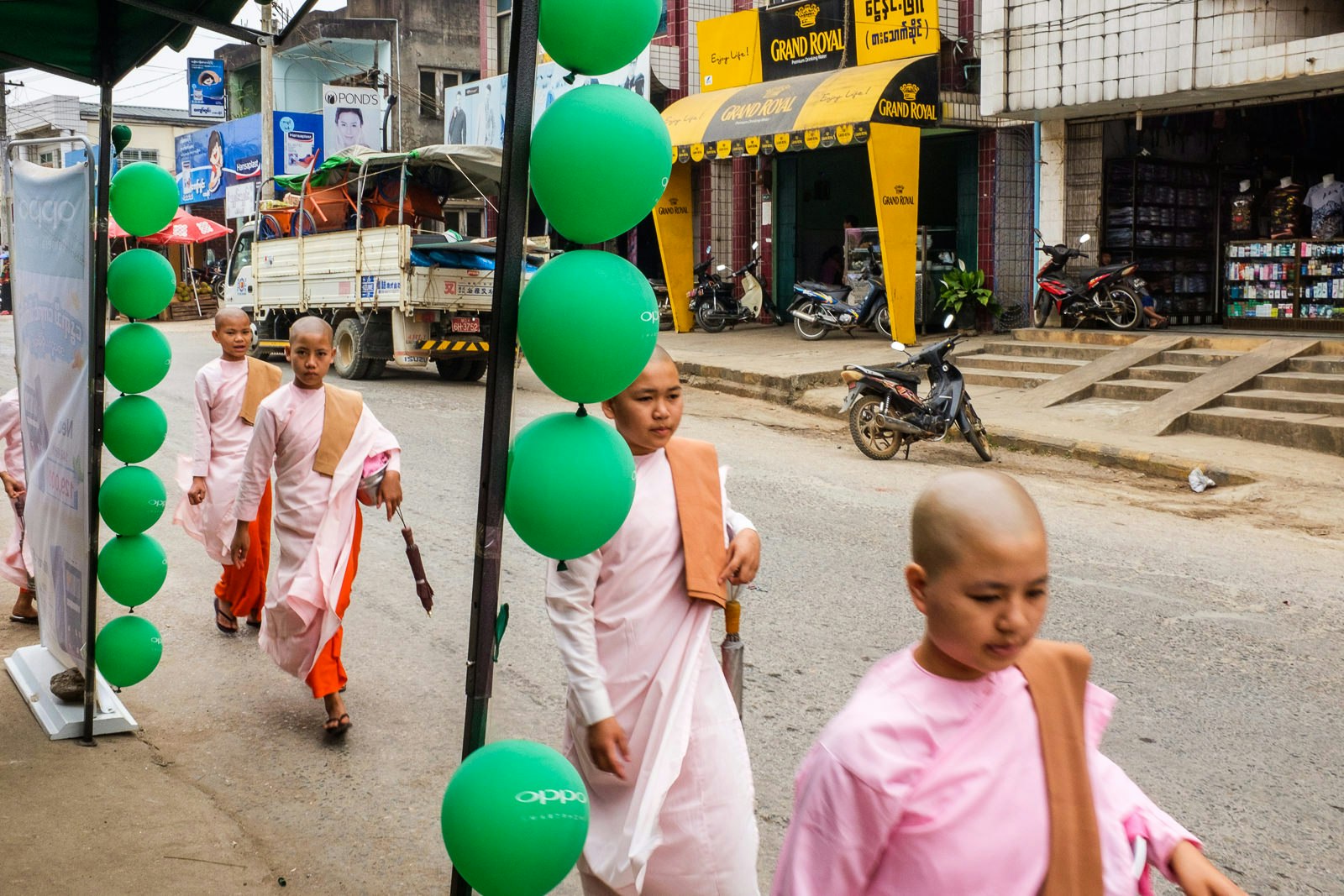 MYANMAN_JPGMINI-23 -