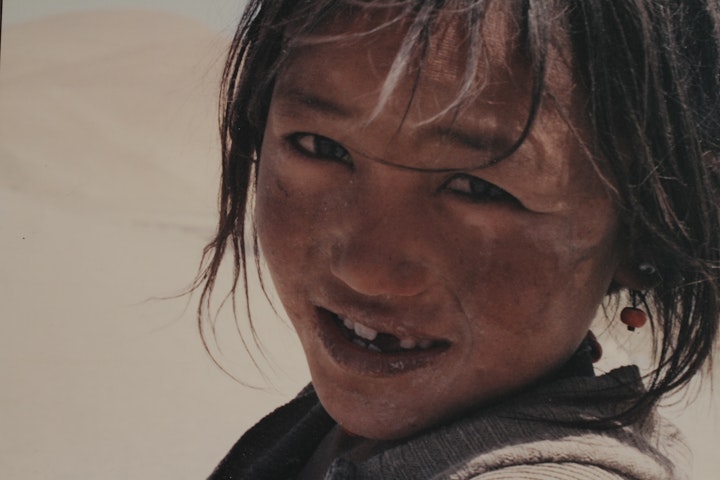 JONO SMITH - Tibet child