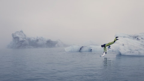ICELAND - SURF - MAZDA
