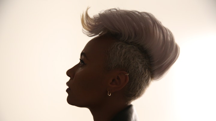Emeli Sandé - Hall Wrap