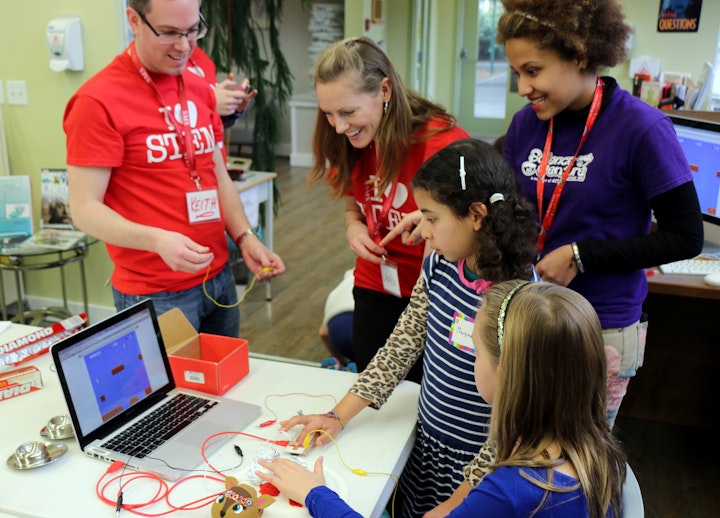 GIRLS LEARNING CODE_IMG_3113 -