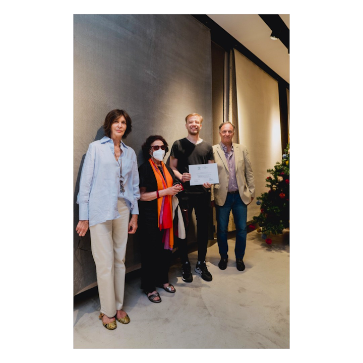 Winner DARA & KALPAKIAN Design Rug Award 2022