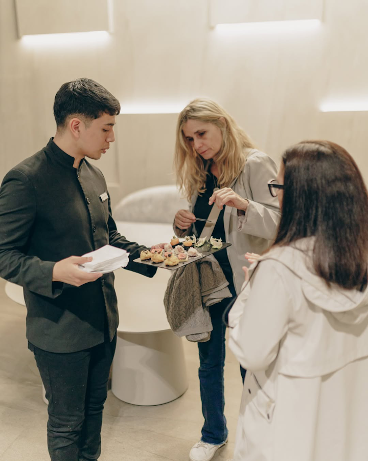 "Banquete" & "Blooming" Personal series / Art exhibition The Open Gallery